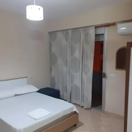 At Seaside Apartament Wlora